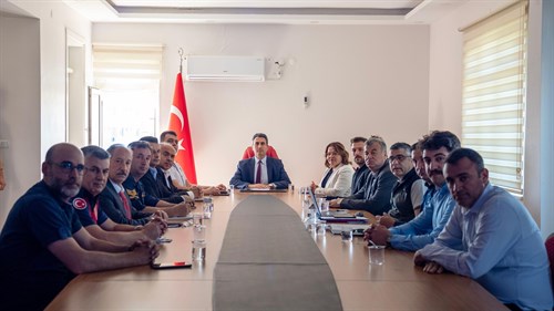 İlçe Kaymakamımız Sayın Can Kazım Kuruca başkanlığında Orman Yangınları ile Mücadele toplantısı gerçekleştirildi.(14.05.2025)