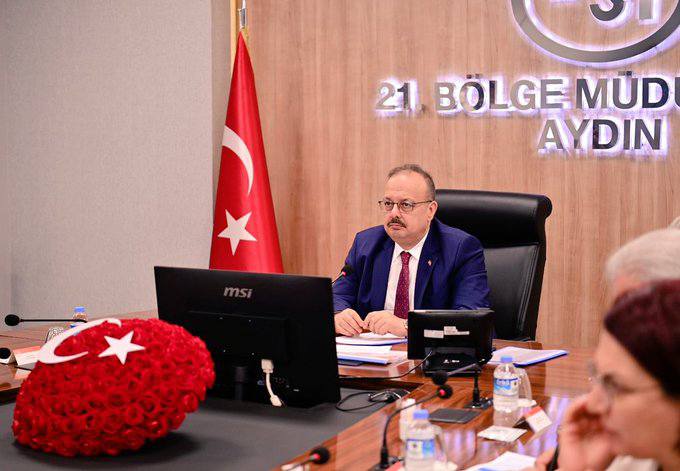 Aydın Valimiz Sayın Yakup Canbolat başkanlığında Aydın İli Taşkın Koordinasyon Toplantısı gerçekleştirildi. 